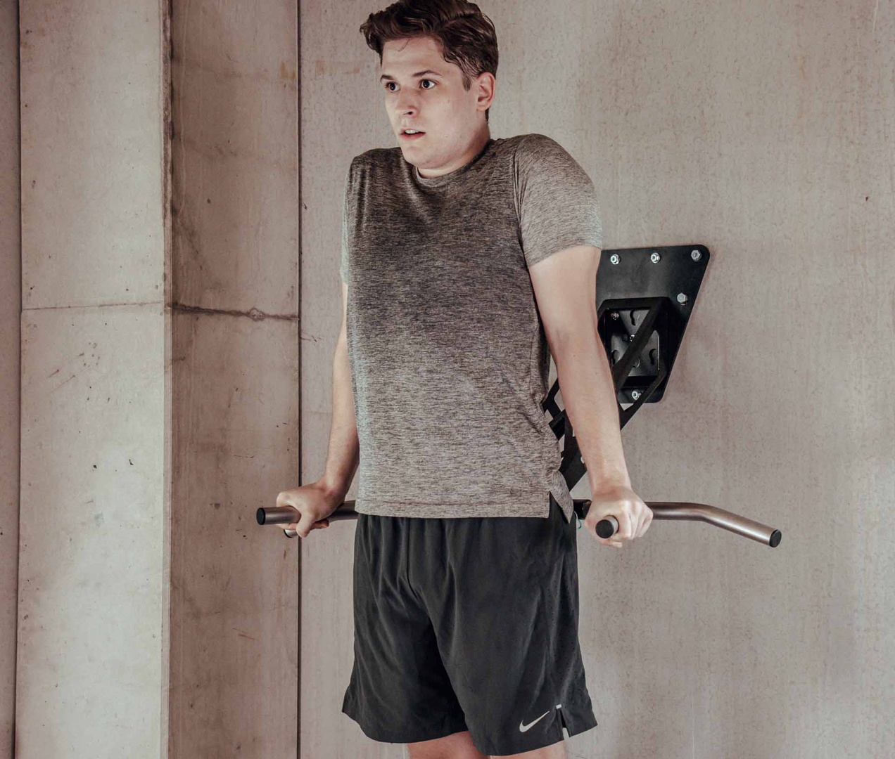 Sportübungen im Schmelztiegel Sportübungen im Fitnessstudio